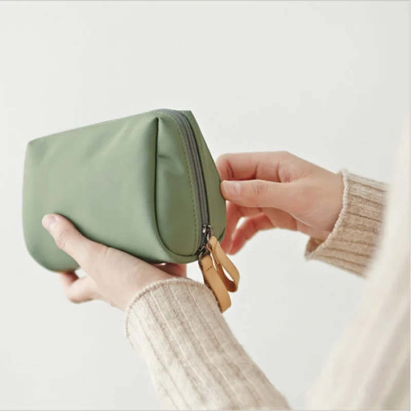 New Simple Women Cosmetic Bag  - đánh giá và giá Luxury Skincare Samples